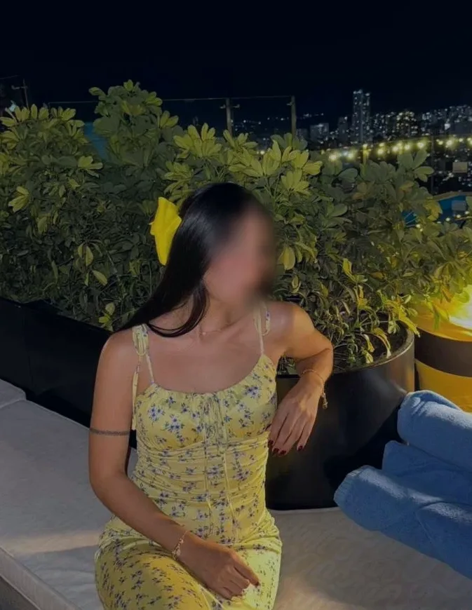 Aina, 25 años