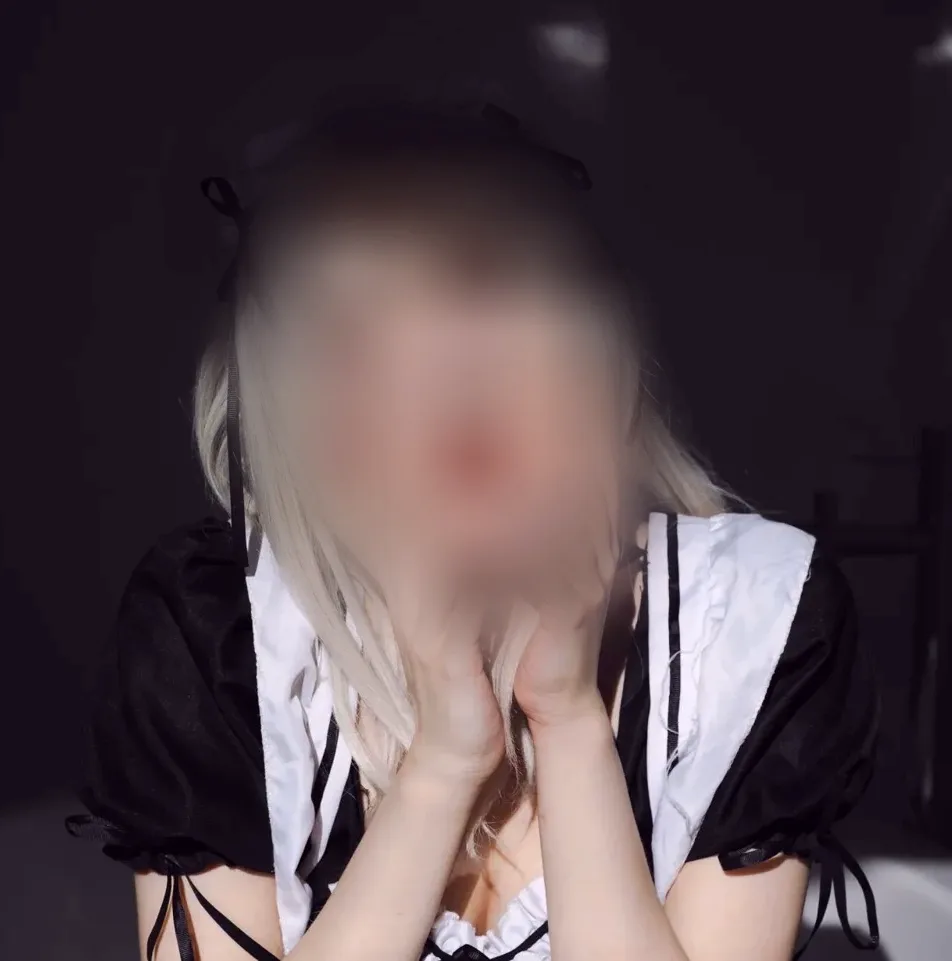 Ariadna, 22 años